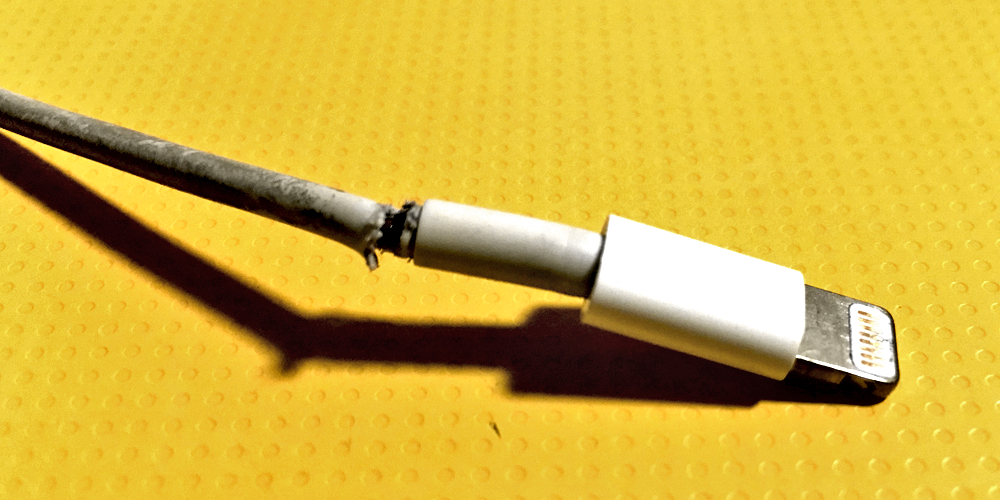 Apple Damaged Lightning Cable