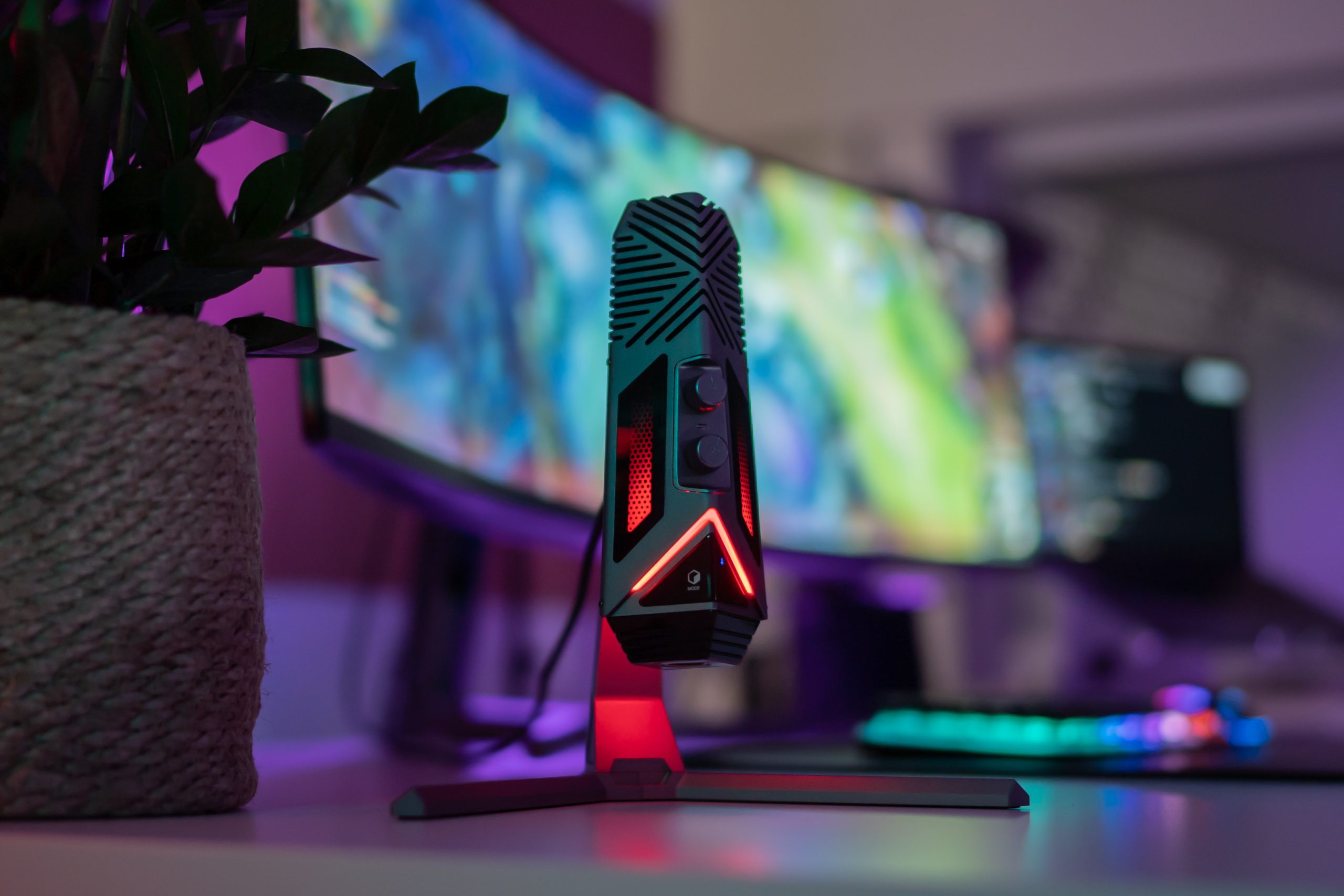 Mirfak Audio Launches TU10: A Stunning Microphone for Streaming and Gaming